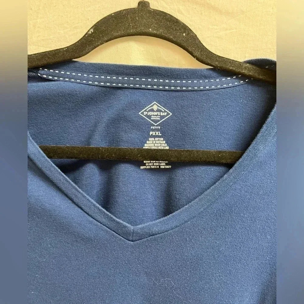 💙 St. John’s Bay Blue V-Neck Top PXL | 3/4 Sleeve Casual Everyday Tee - Picture 3 of 3
